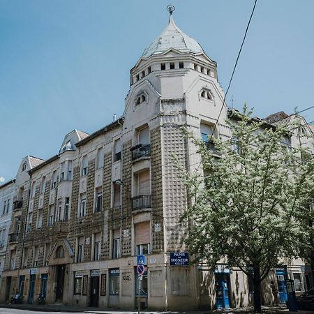 Dozsa Apartman Сегед Экстерьер фото