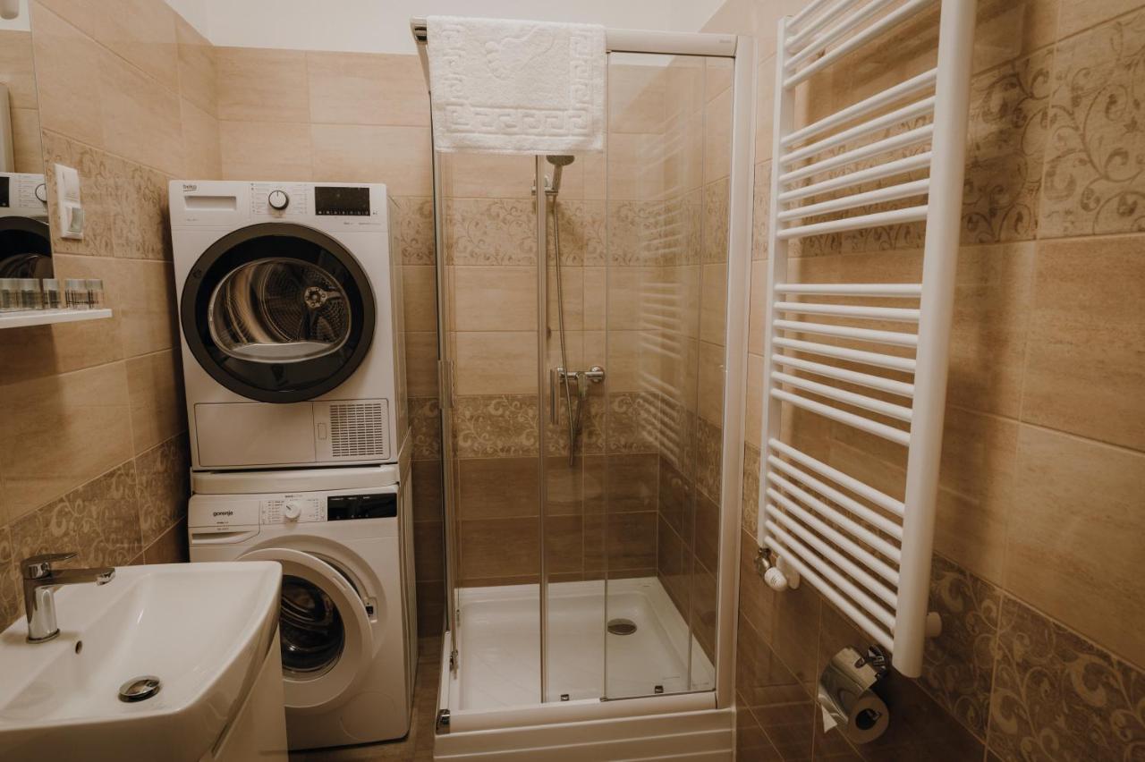 Dozsa Apartman Сегед Экстерьер фото