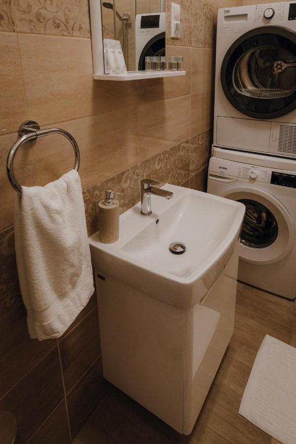 Dozsa Apartman Сегед Экстерьер фото