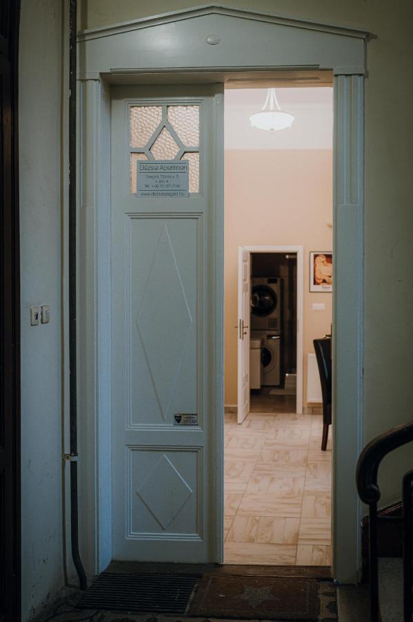 Dozsa Apartman Сегед Экстерьер фото